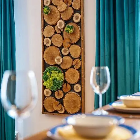 Mountain - In And Out - Free Apartament Bansko